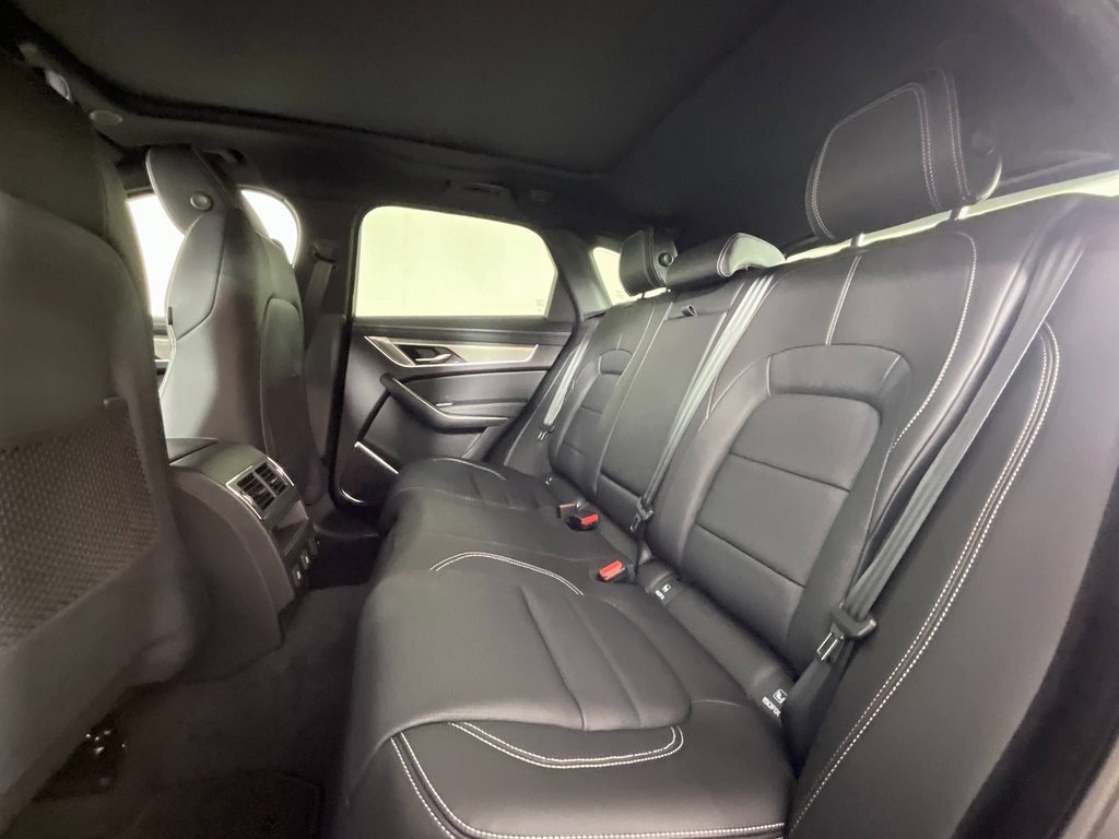 New 2026 Jaguar F-PACE R-Dynamic S image 5