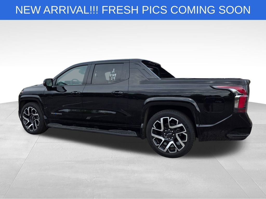 Used 2024 Chevrolet Silverado EV RST image 4