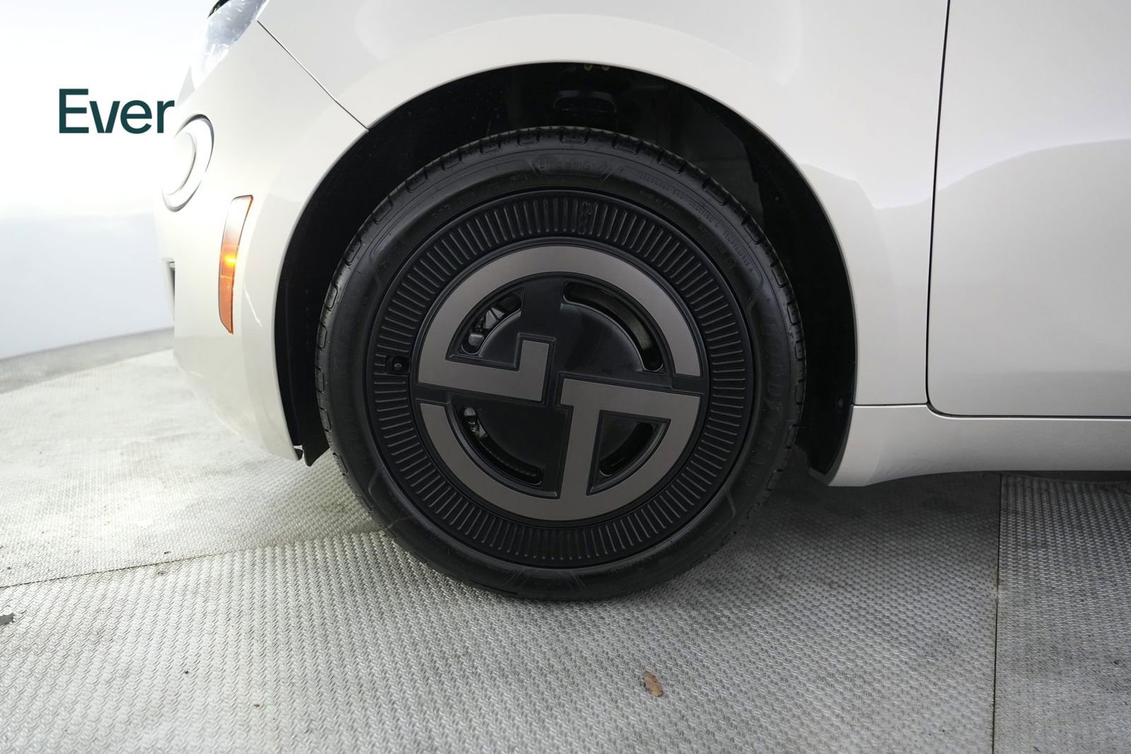Used 2025 FIAT 500 e FWD image 19