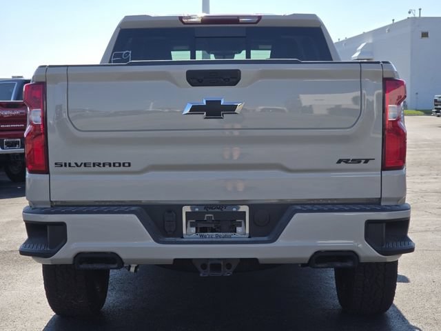 New 2026 Chevrolet Silverado 1500 RST w/ Dark Appearance Package AWD/4WD image 16