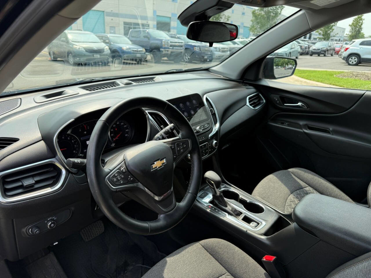 Used 2023 Chevrolet Equinox LT image 15