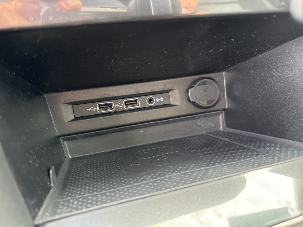 Used 2020 Volkswagen Tiguan SEL image 27