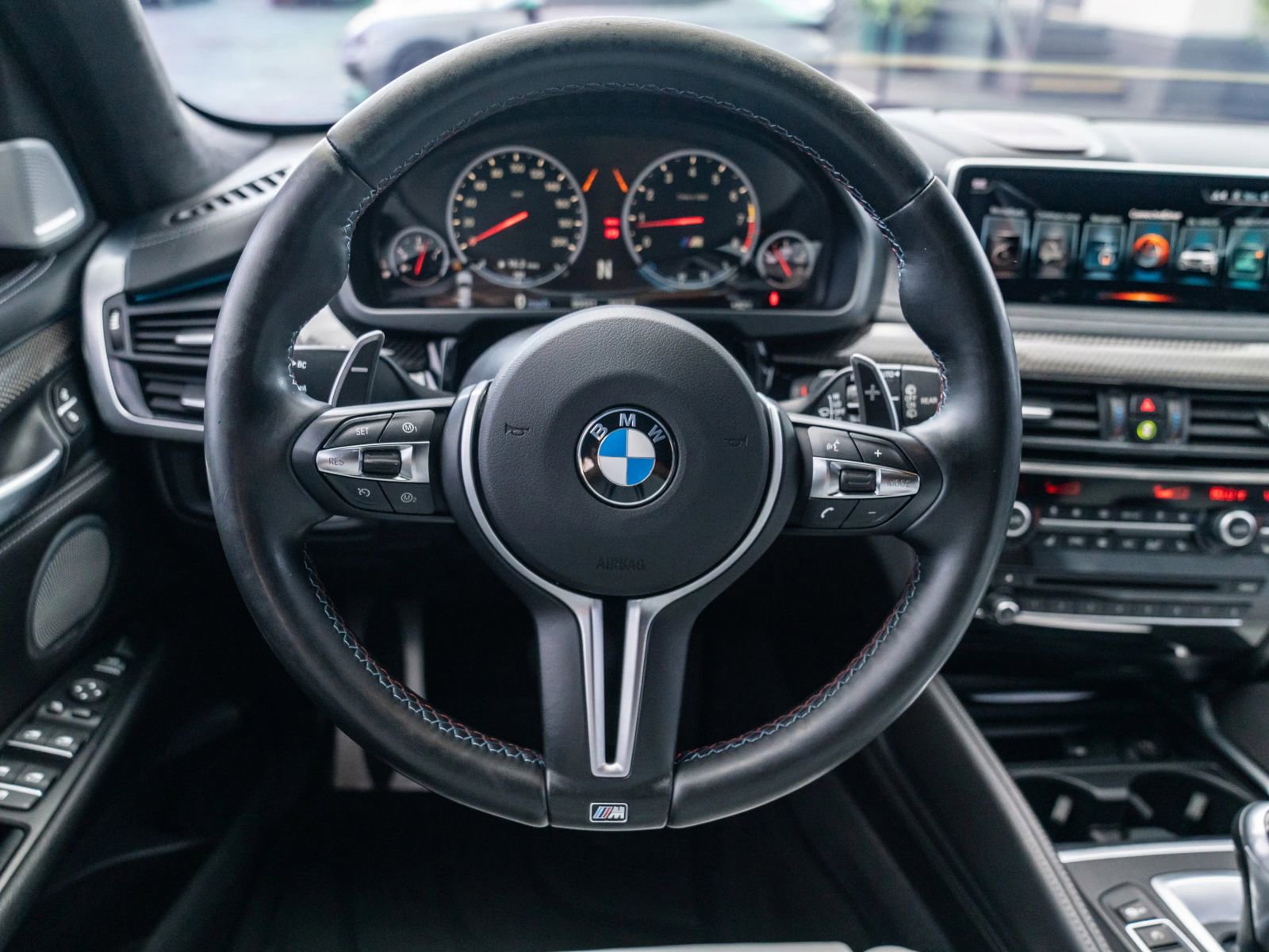 Used 2017 BMW X5 M image 16