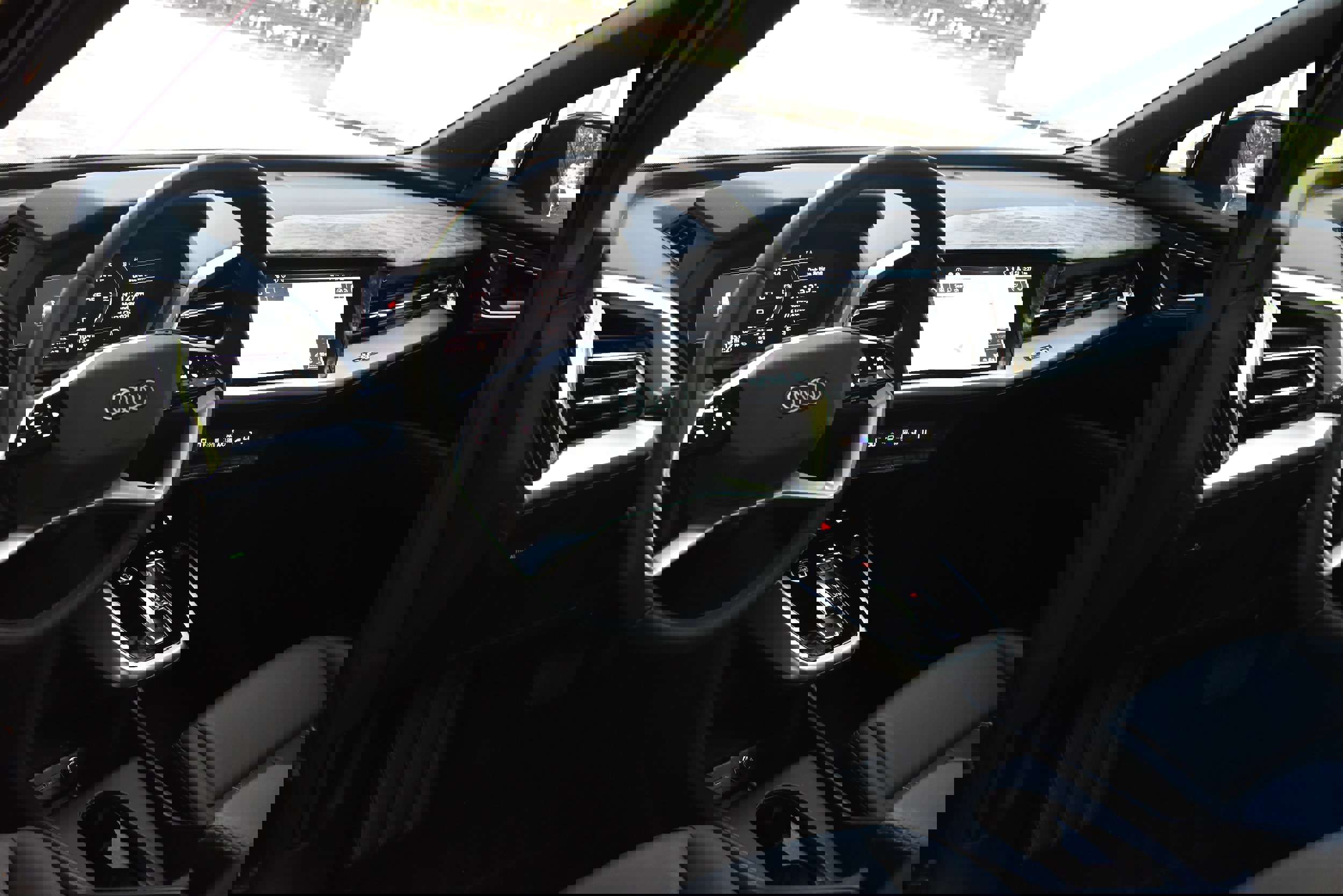 Used 2022 Audi Q4 e-tron Premium Plus w/ Premium Plus image 19