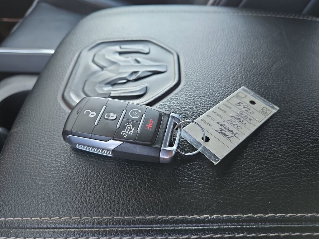 Used 2025 RAM 1500 Laramie image 30