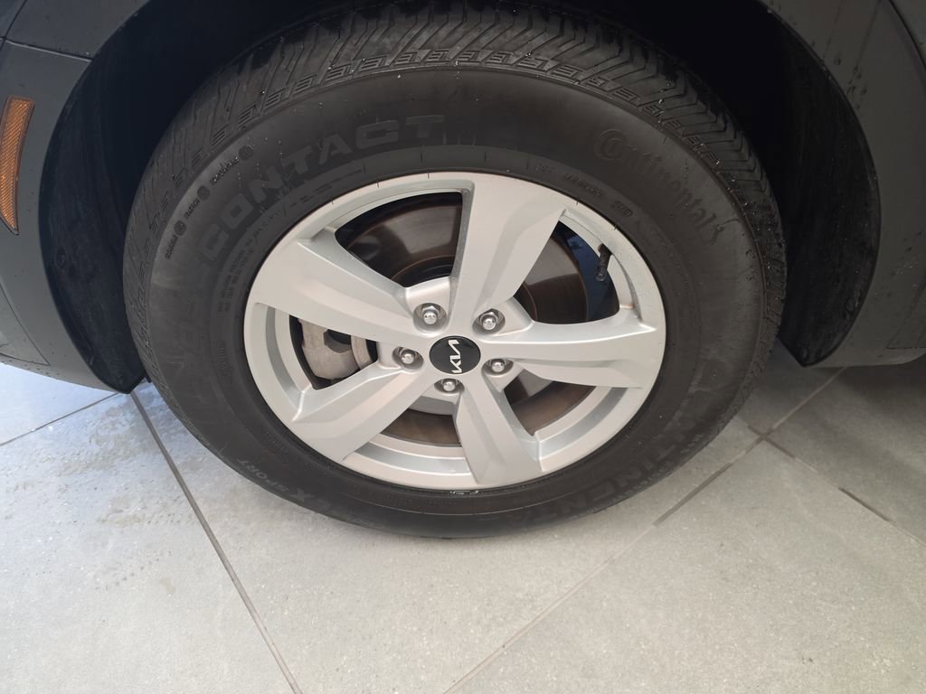 Used 2026 Kia Sorento LX image 30