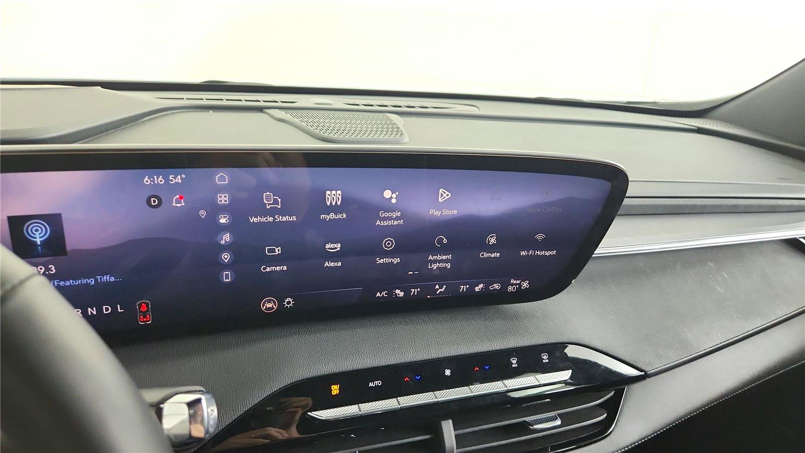 Used 2025 Buick Enclave Sport Touring image 27