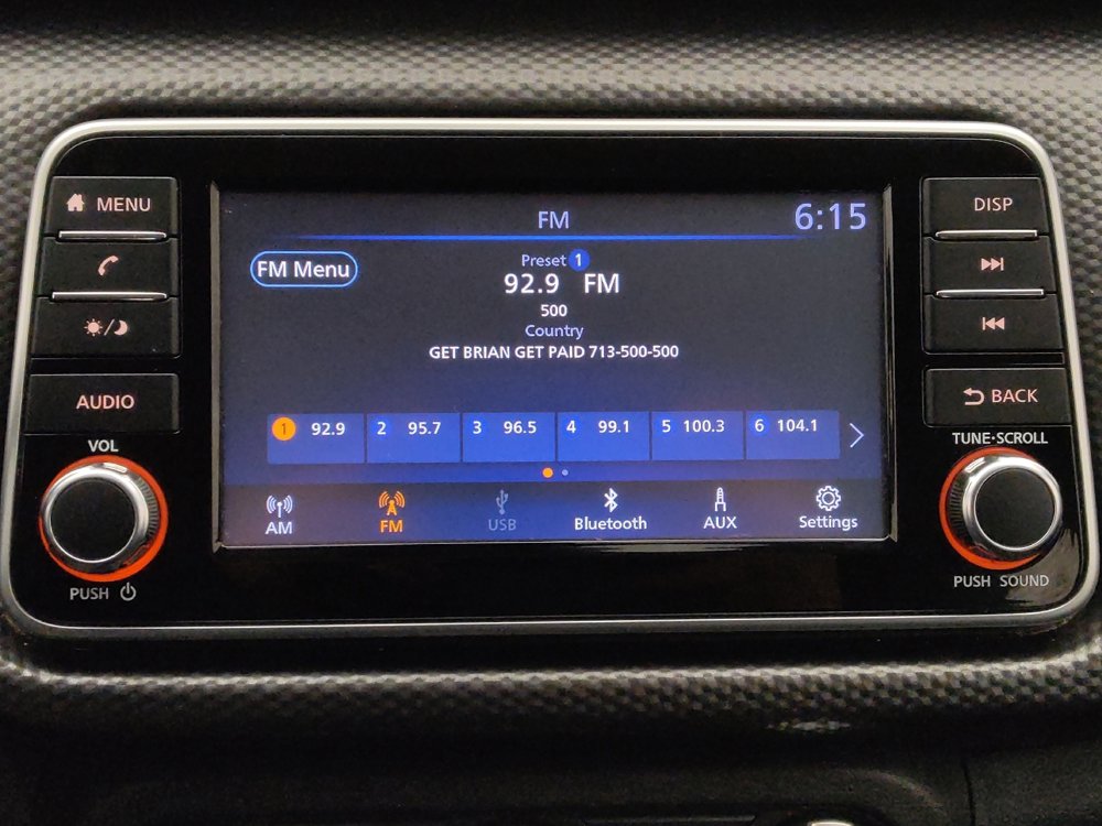 Used 2020 Nissan Kicks S image 25