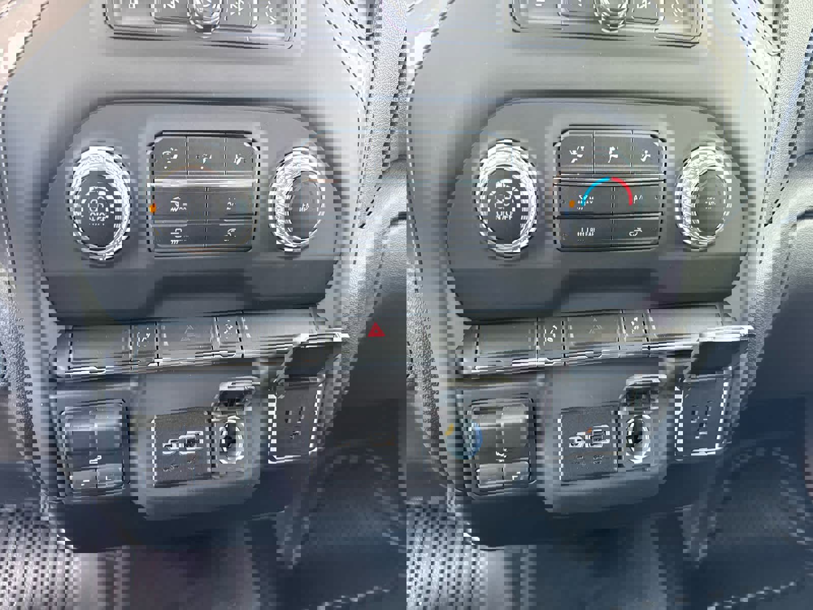 New 2025 GMC Sierra 2500 Pro w/ Convenience Package image 24