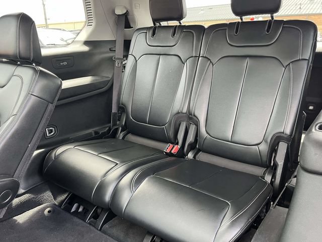 Used 2021 Jeep Grand Cherokee L Limited AWD/4WD image 17