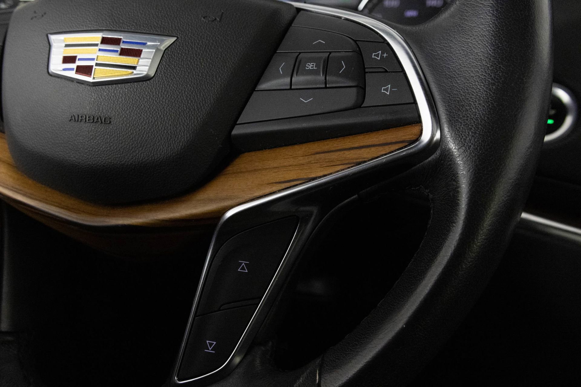 Used 2023 Cadillac XT5 Premium Luxury w/ LPO, Floor Liner Package image 31