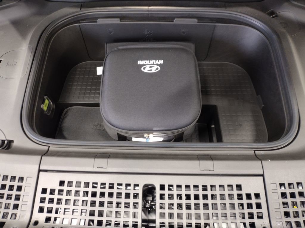 New 2026 Hyundai Ioniq 9 SEL image 6