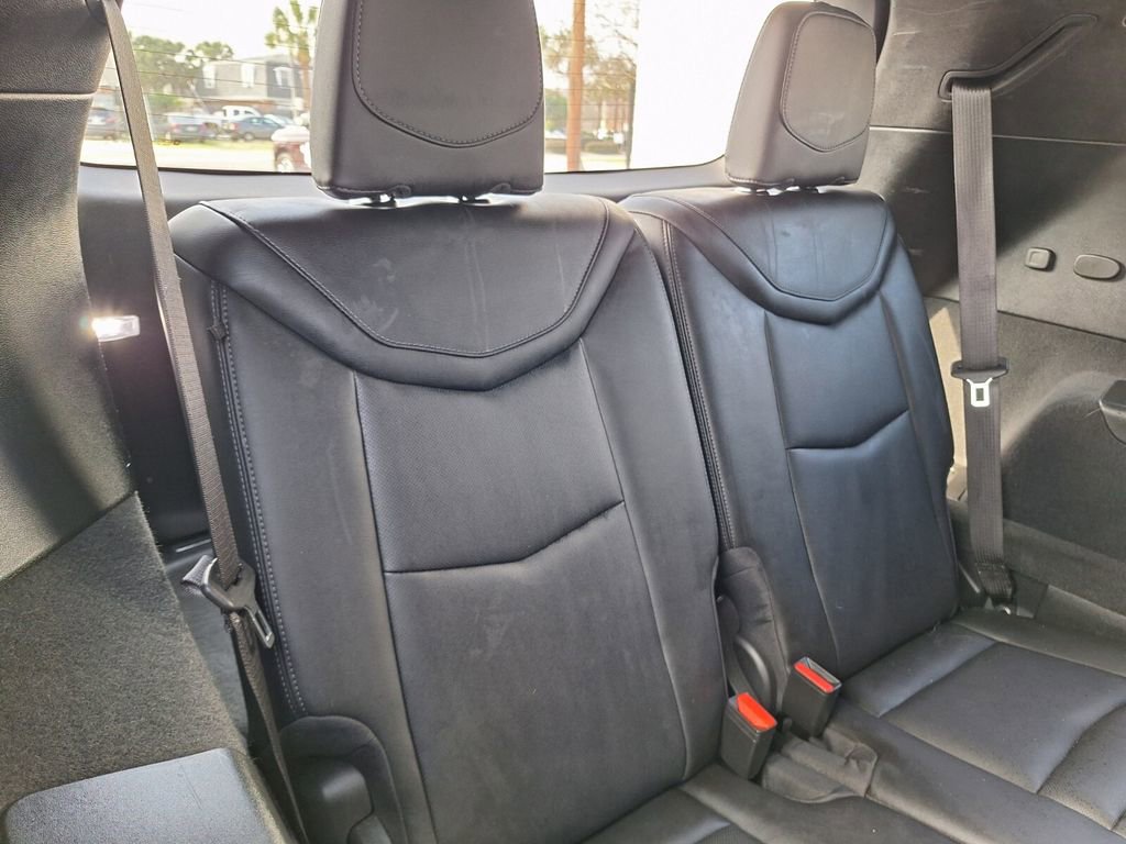 Used 2023 Cadillac XT6 Premium Luxury image 31