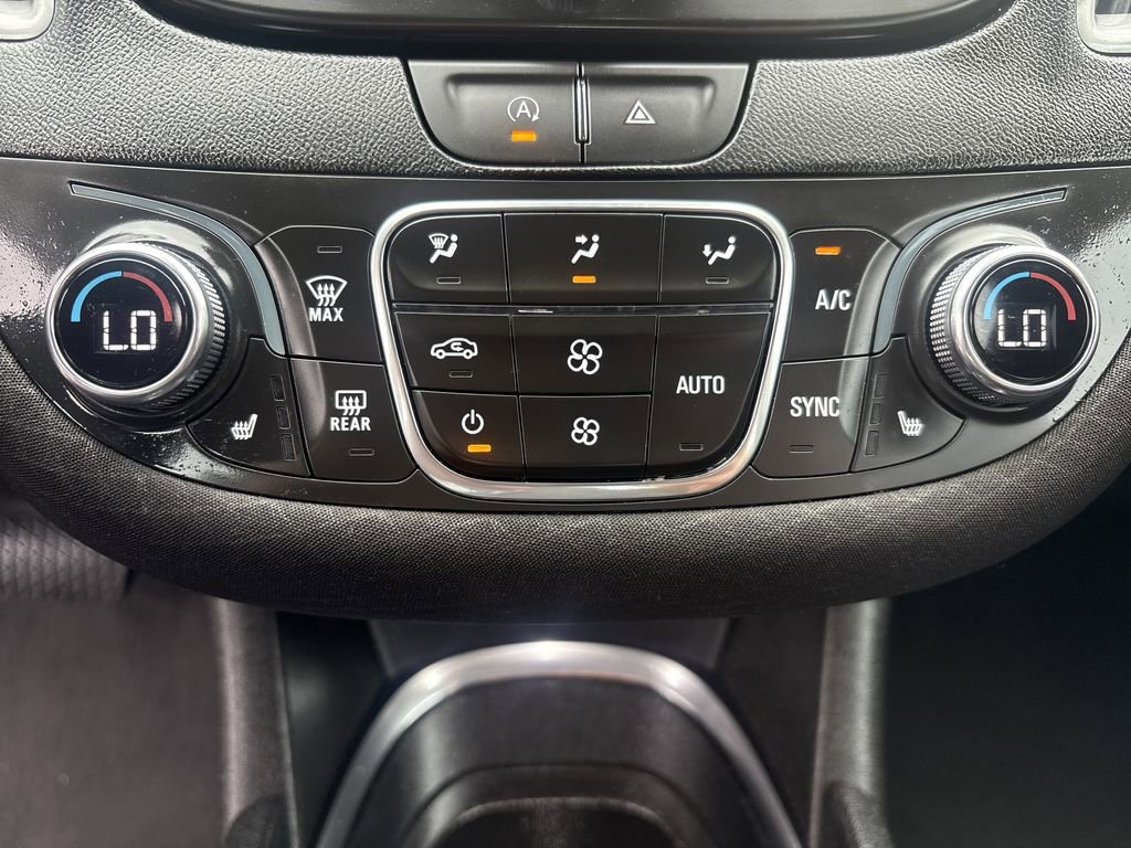 Used 2023 Chevrolet Malibu LT image 19