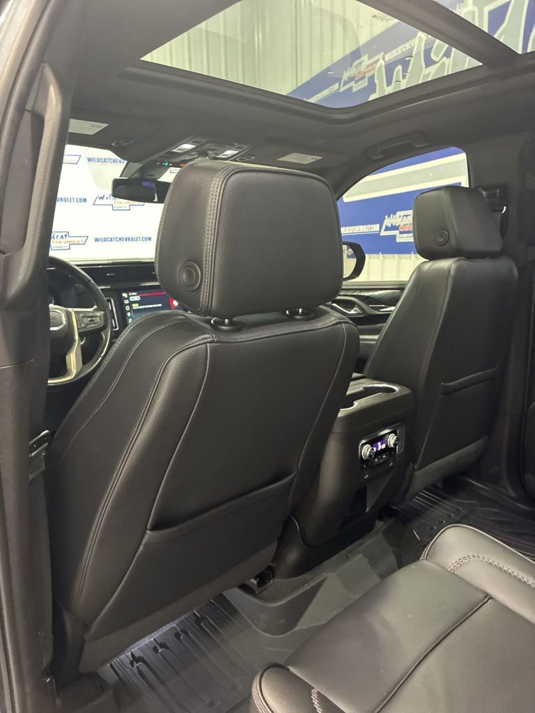 Used 2022 GMC Yukon Denali AWD/4WD image 47