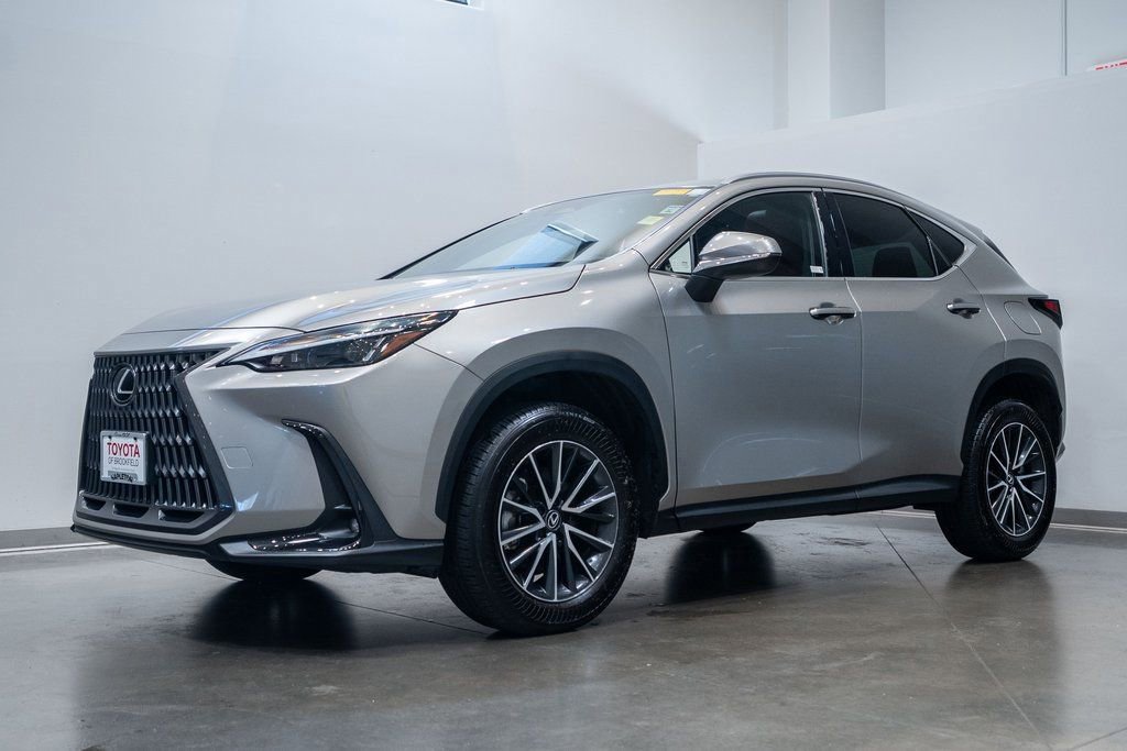 Used 2024 Lexus NX 350 AWD image 3