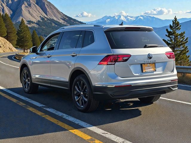 Used 2024 Volkswagen Tiguan Wolfsburg Edition image 5