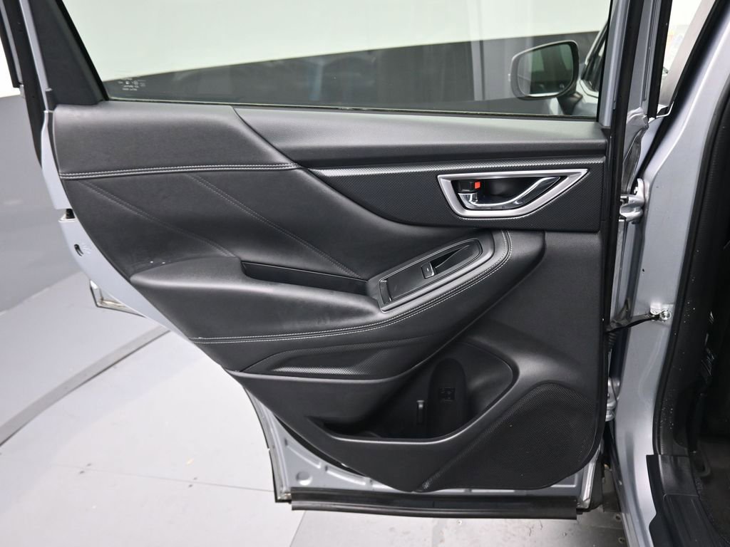 Used 2020 Subaru Forester Limited image 30
