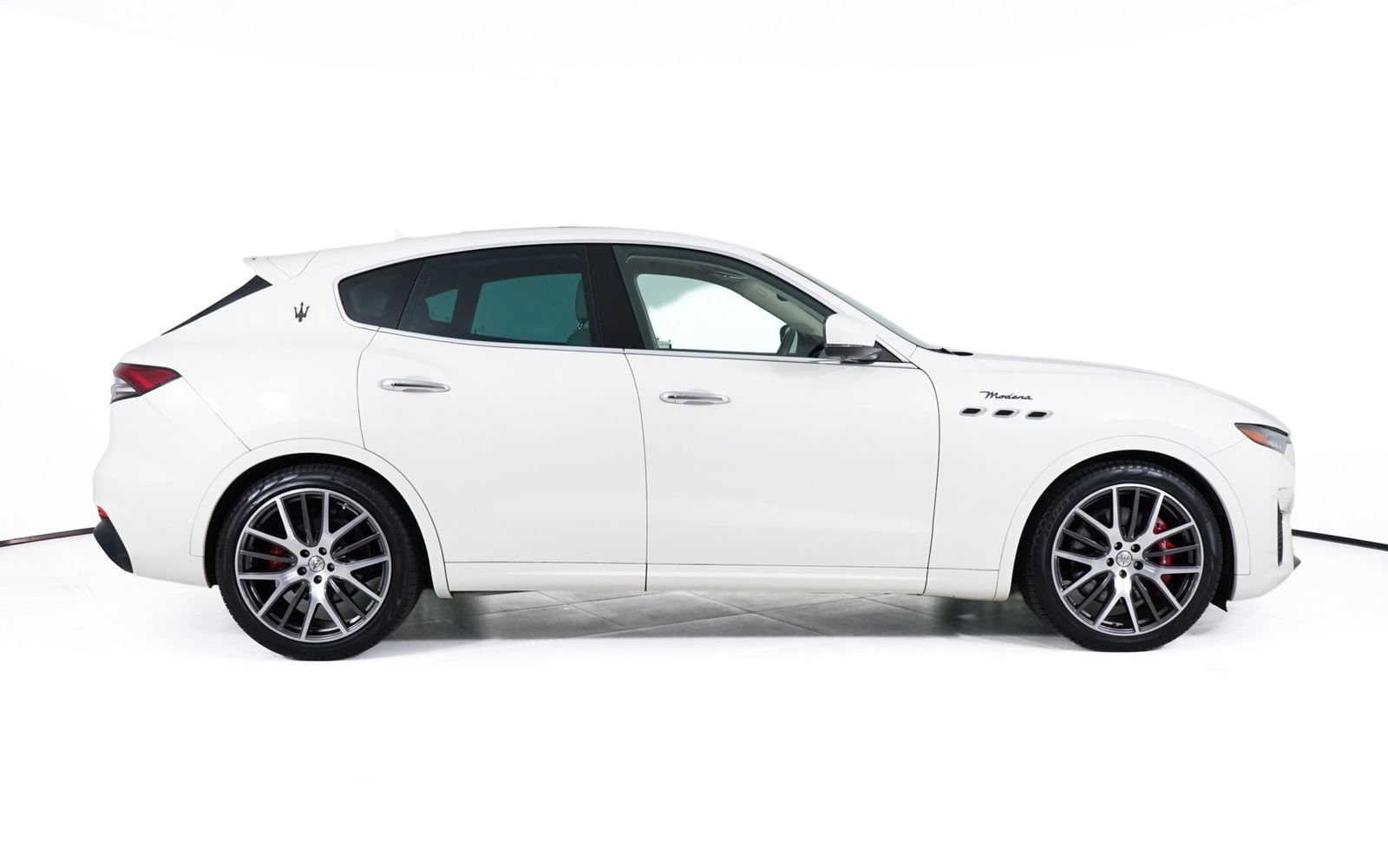 Used 2022 Maserati Levante Modena AWD/4WD image 8