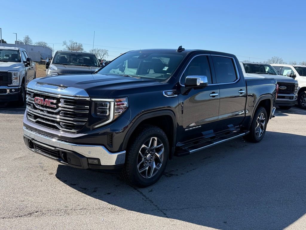 Used 2025 GMC Sierra 1500 SLT w/ SLT Premium Plus Package image 24