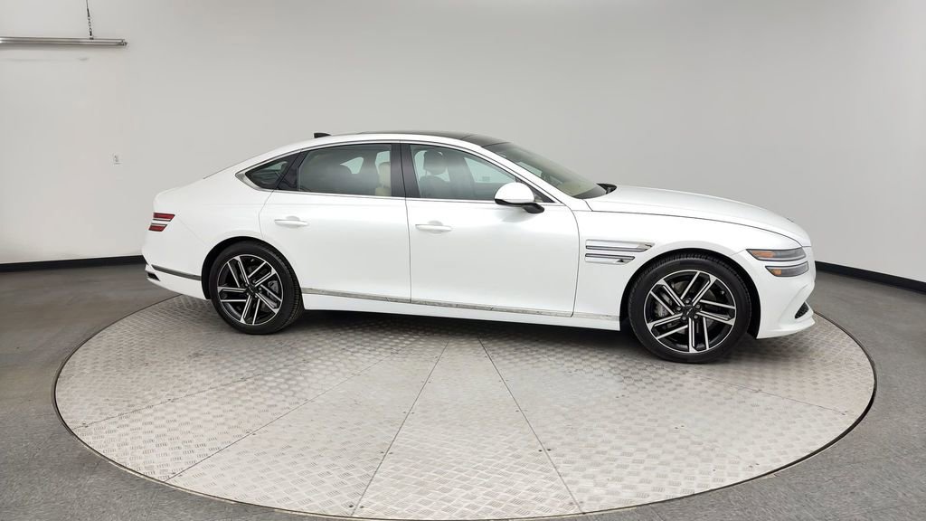 Used 2025 Genesis G80 2.5T Advanced image 9