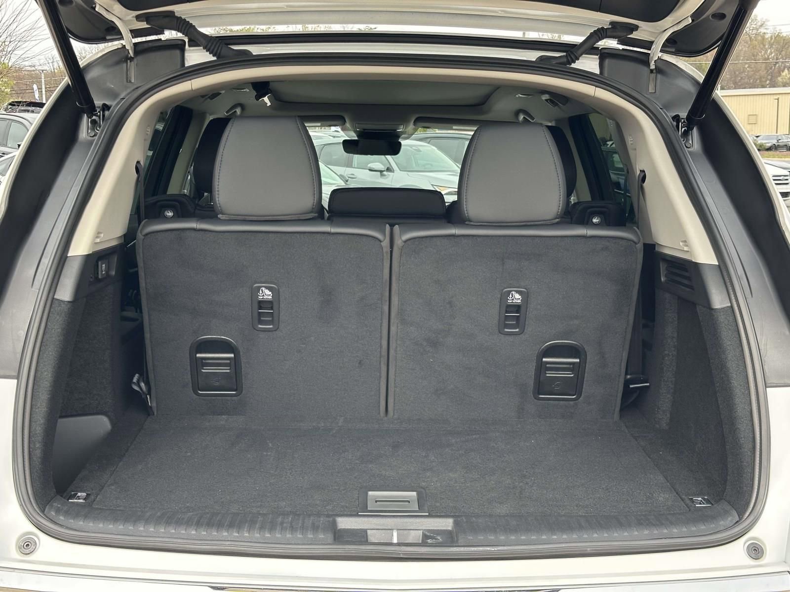 Certified 2025 Acura MDX SH-AWD image 12