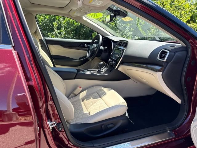 Used 2016 Nissan Maxima Platinum FWD image 36