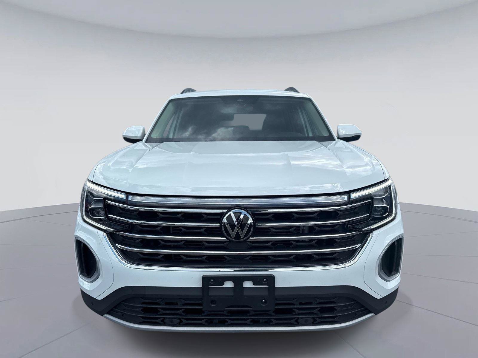 Used 2025 Volkswagen Atlas SE FWD image 9