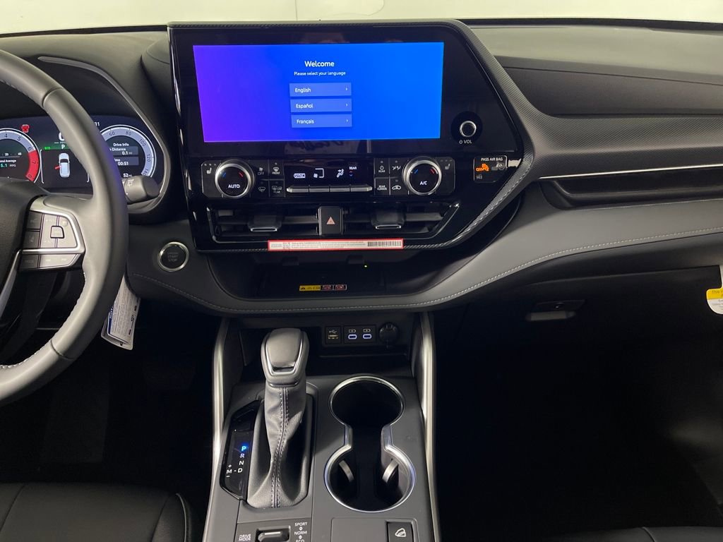 New 2026 Toyota Highlander XSE image 15