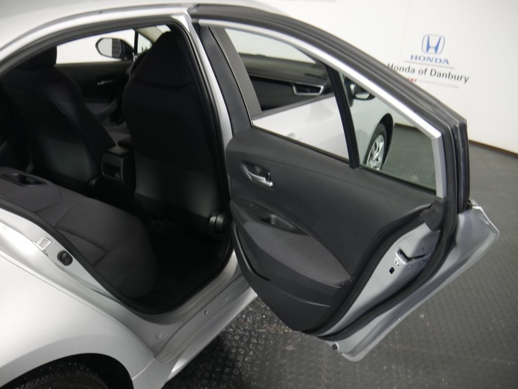 Used 2020 Toyota Corolla LE image 8