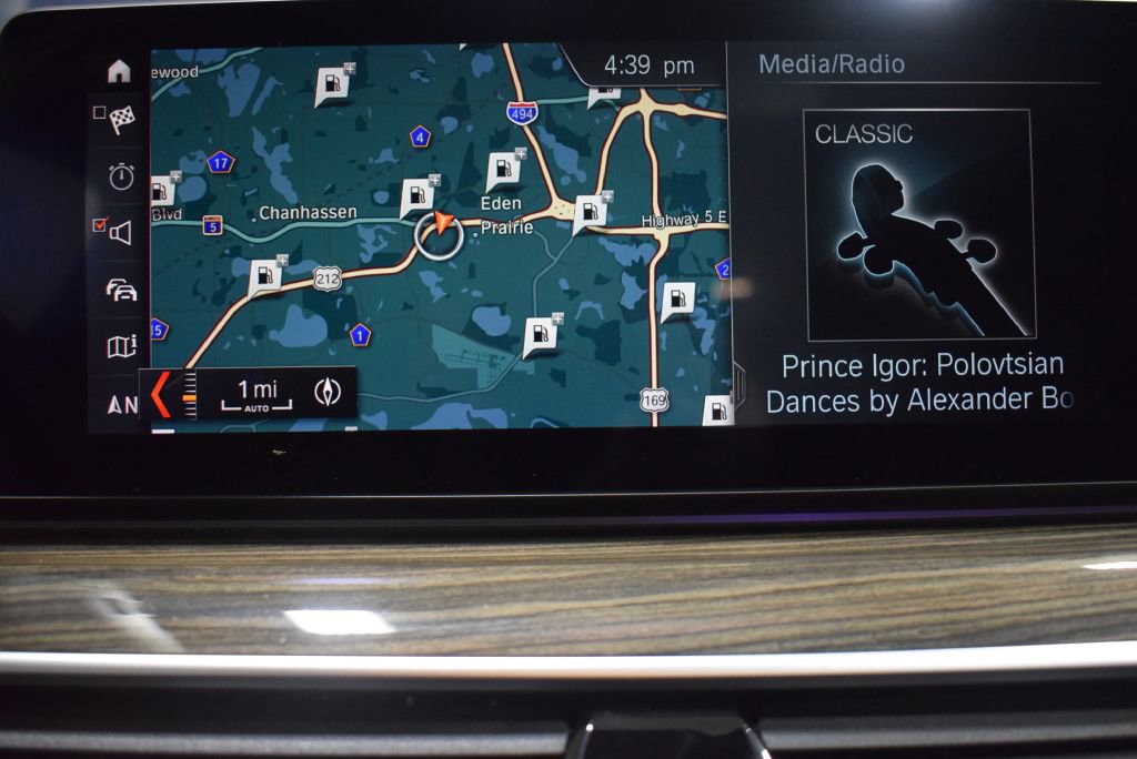 Used 2019 BMW M550i xDrive w/ Premium Package 2 image 24