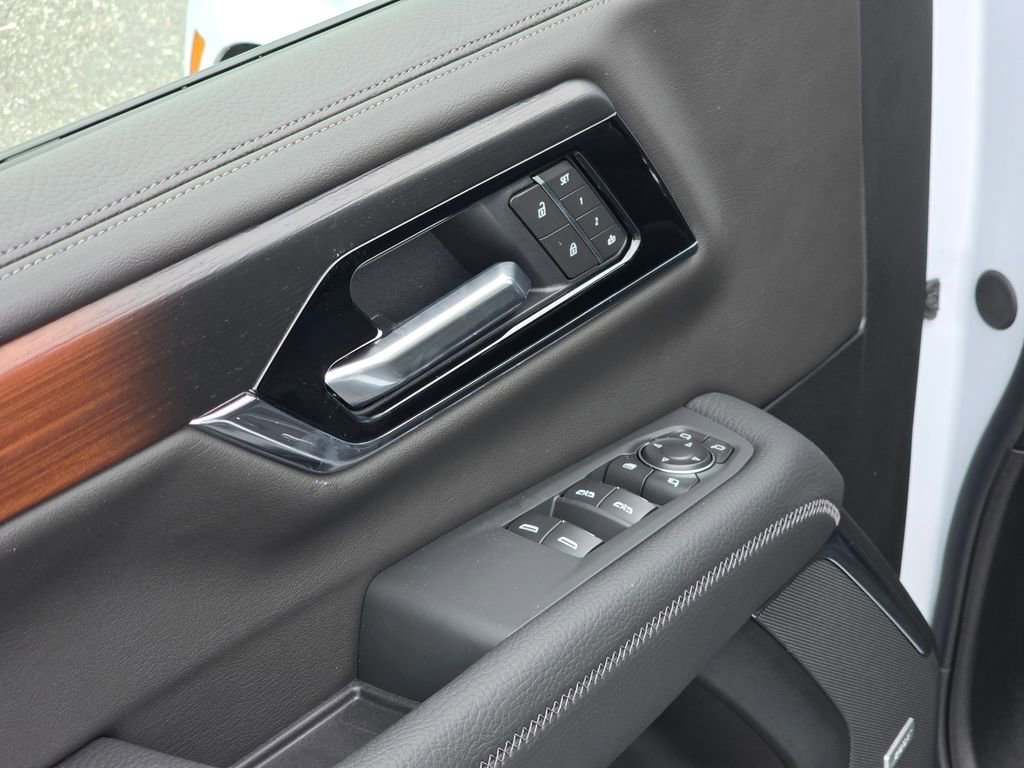 New 2026 GMC Yukon Denali w/ Sun & Power Step Package image 34