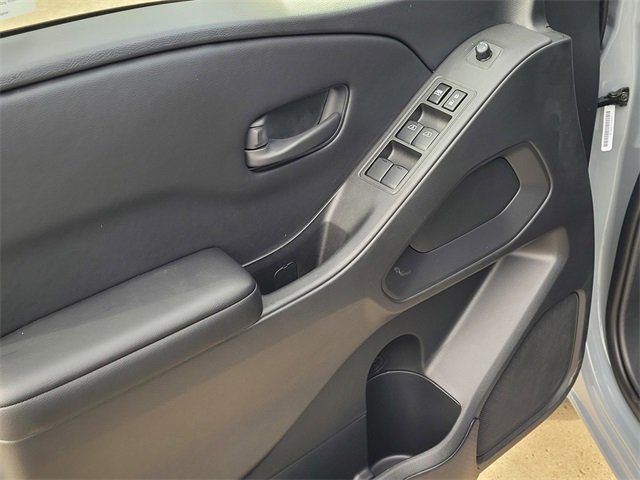 New 2026 Nissan Frontier SV image 8