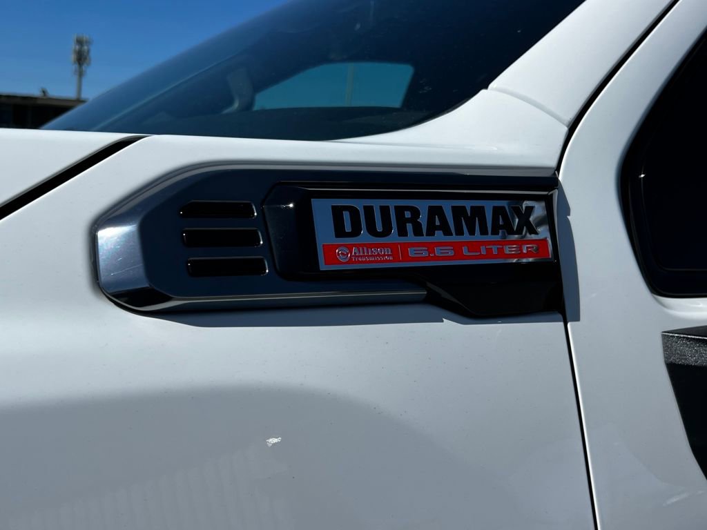 Used 2025 GMC Sierra 2500 AT4 image 10