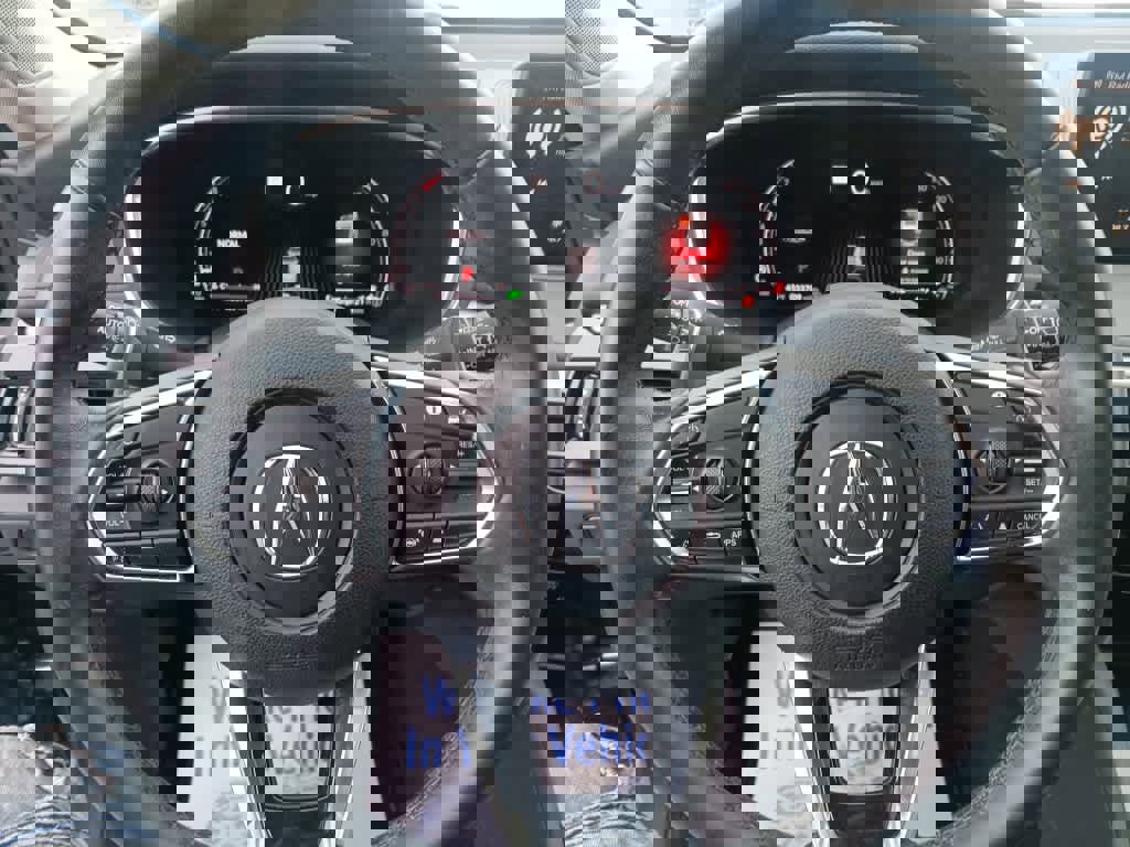 Used 2023 Acura MDX SH-AWD image 12