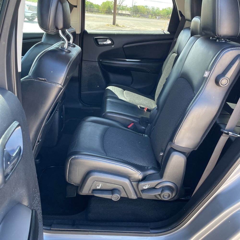 Used 2018 Dodge Journey Crossroad AWD/4WD image 12