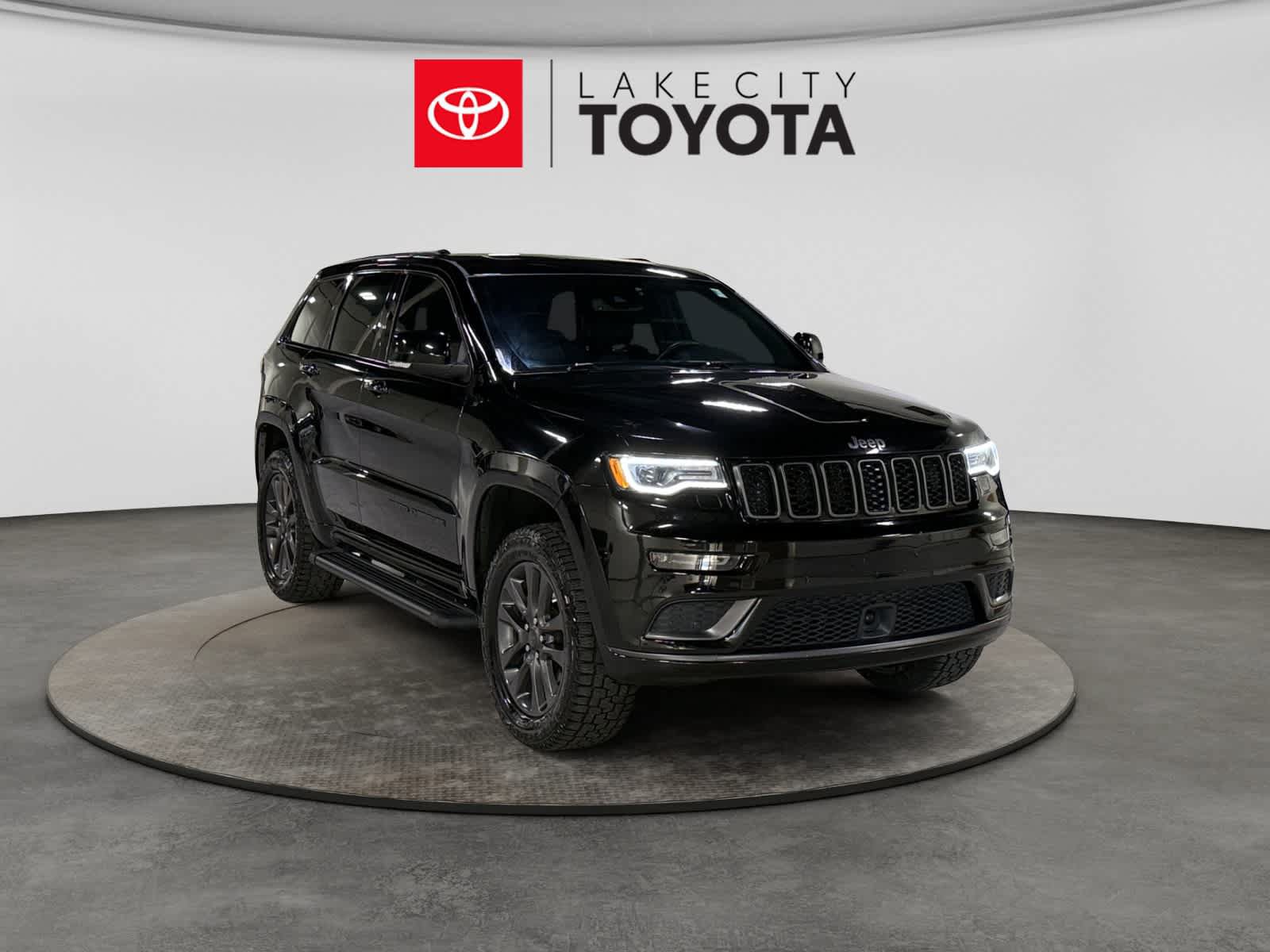 Used 2019 Jeep Grand Cherokee High Altitude AWD/4WD image 13