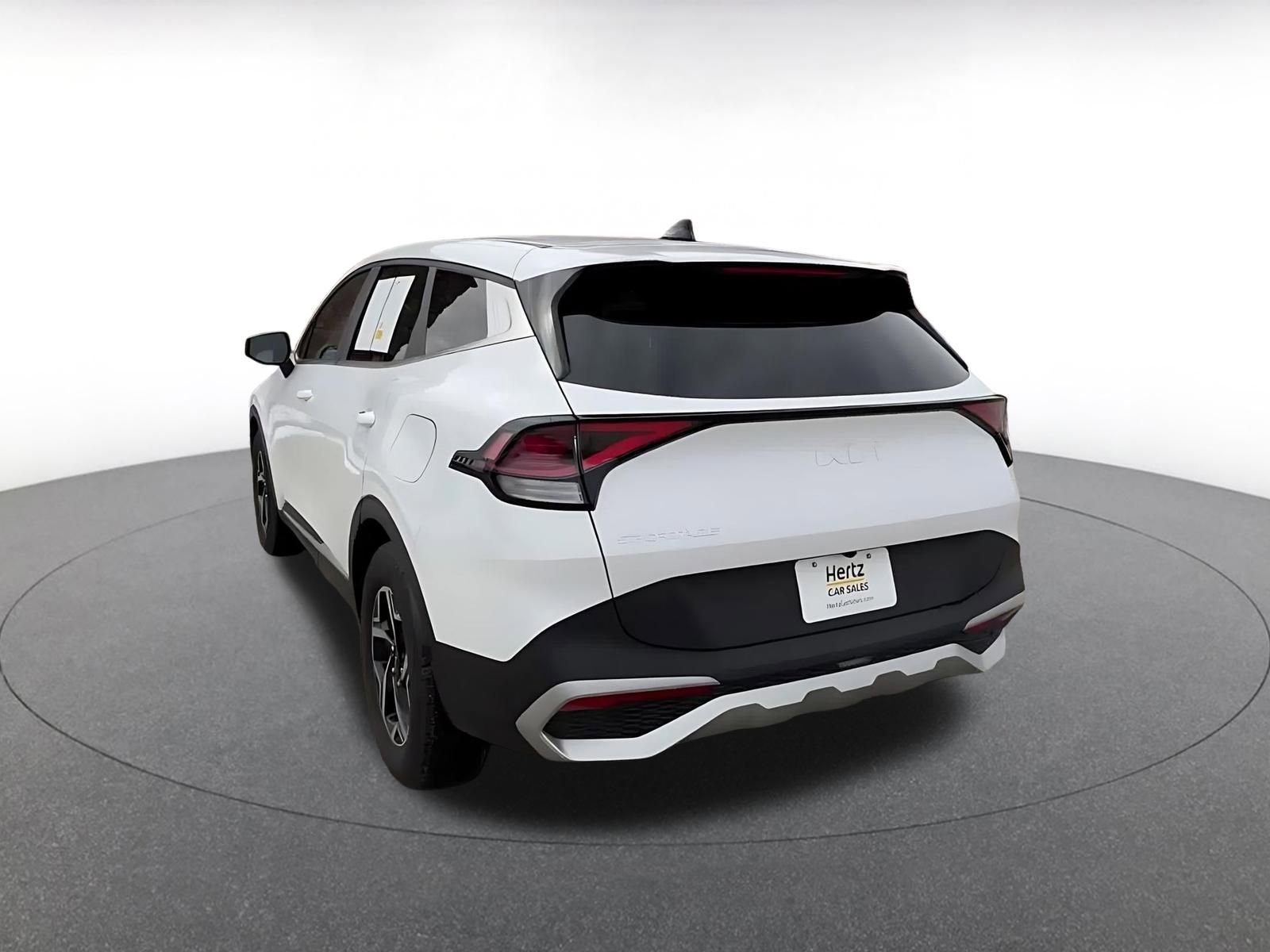 Used 2025 Kia Sportage LX image 11