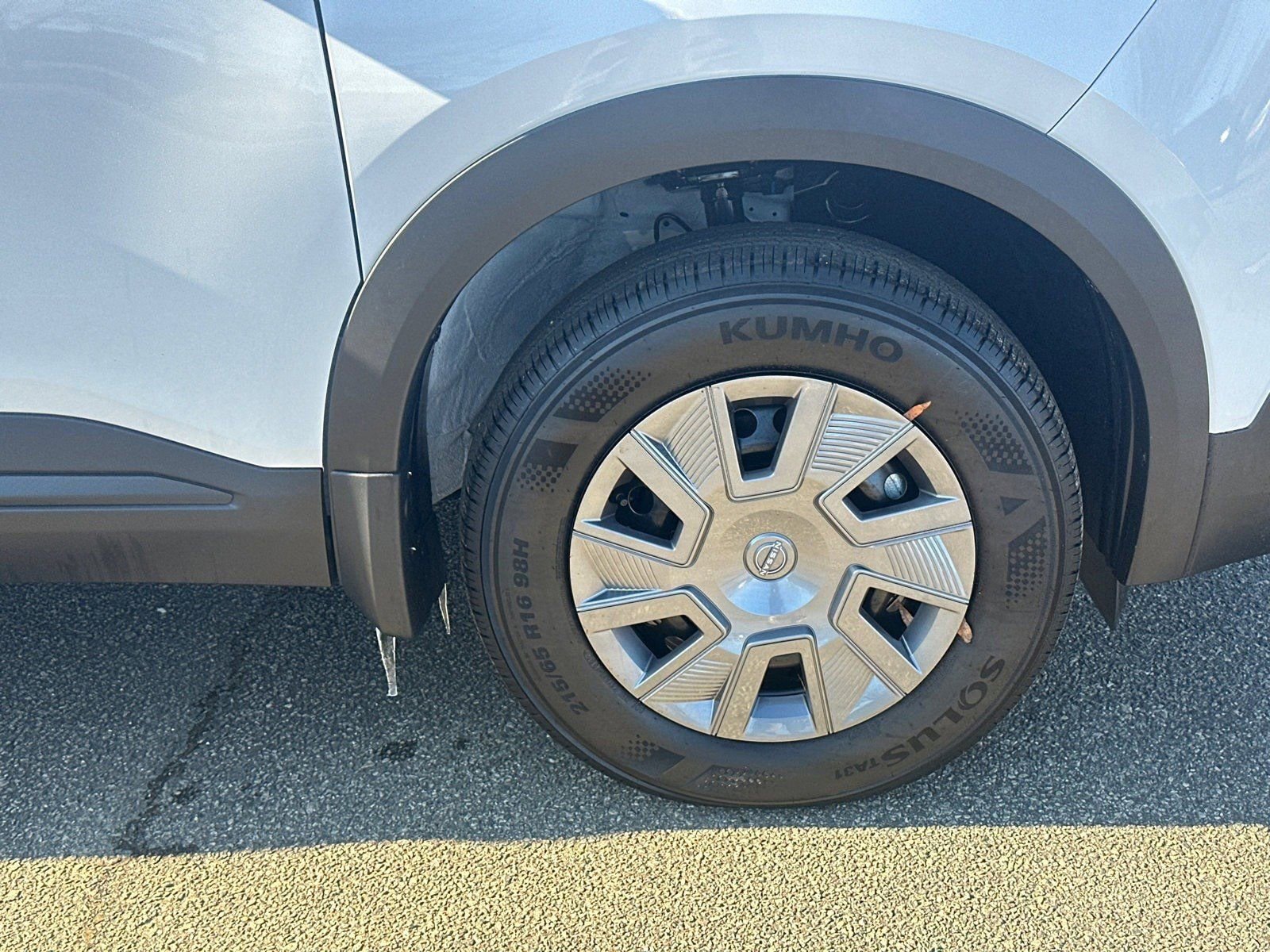 New 2026 Nissan Kicks S FWD image 12