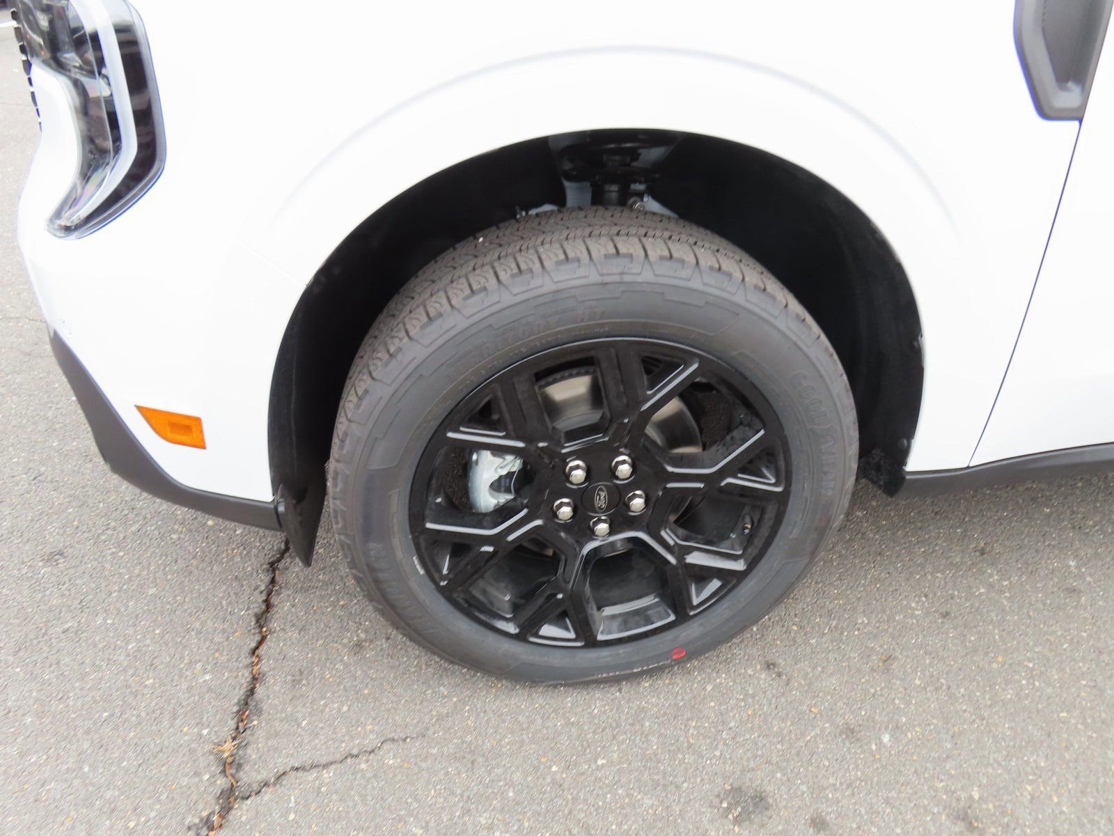 New 2026 Ford Maverick Lariat w/ Black Appearance Package image 8