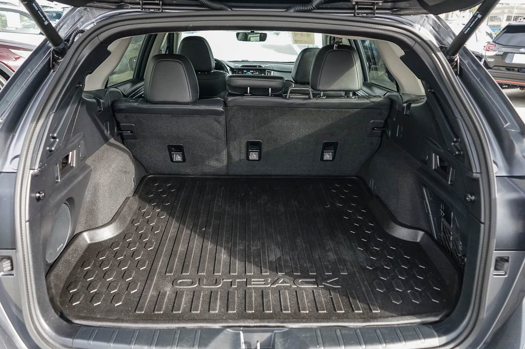 Certified 2023 Subaru Outback Limited XT image 31
