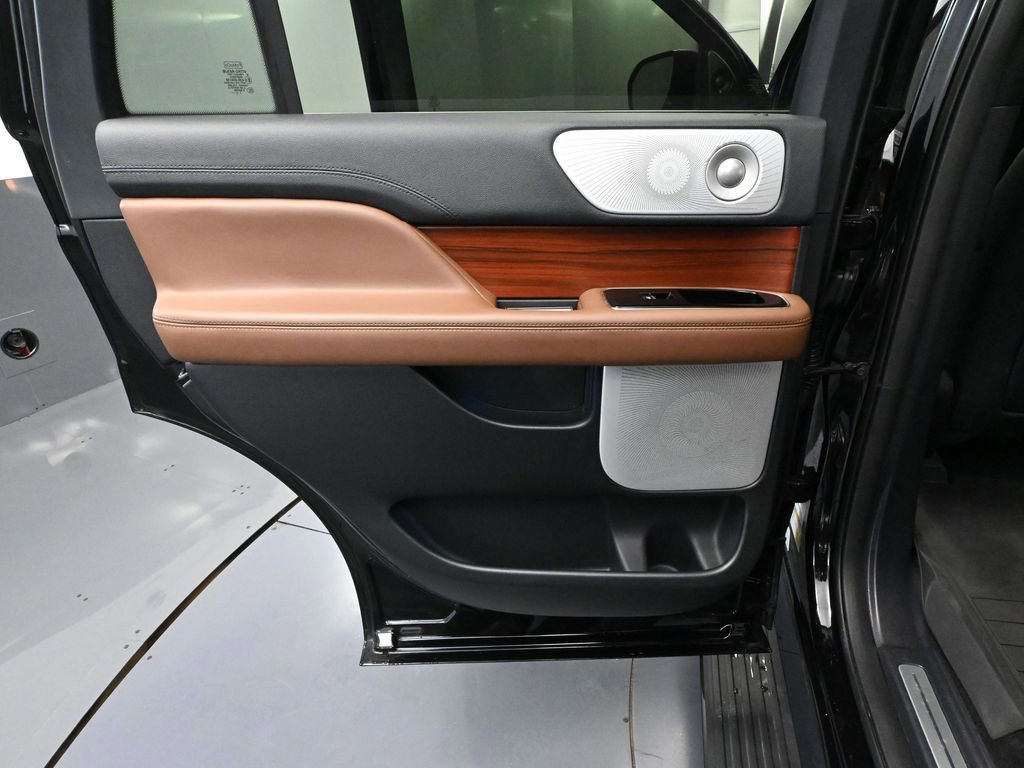 Used 2024 Lincoln Navigator Reserve w/ Equipment Group 201A image 41