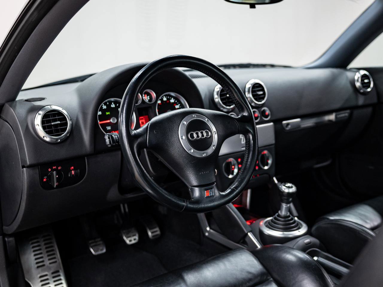 Used 2001 Audi TT 1.8T image 36