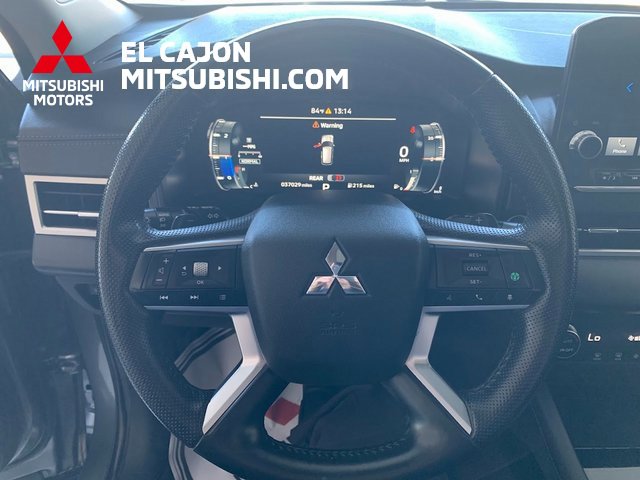 Used 2024 Mitsubishi Outlander SE image 18