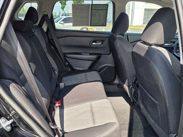 Used 2025 Nissan Rogue SV AWD/4WD image 12