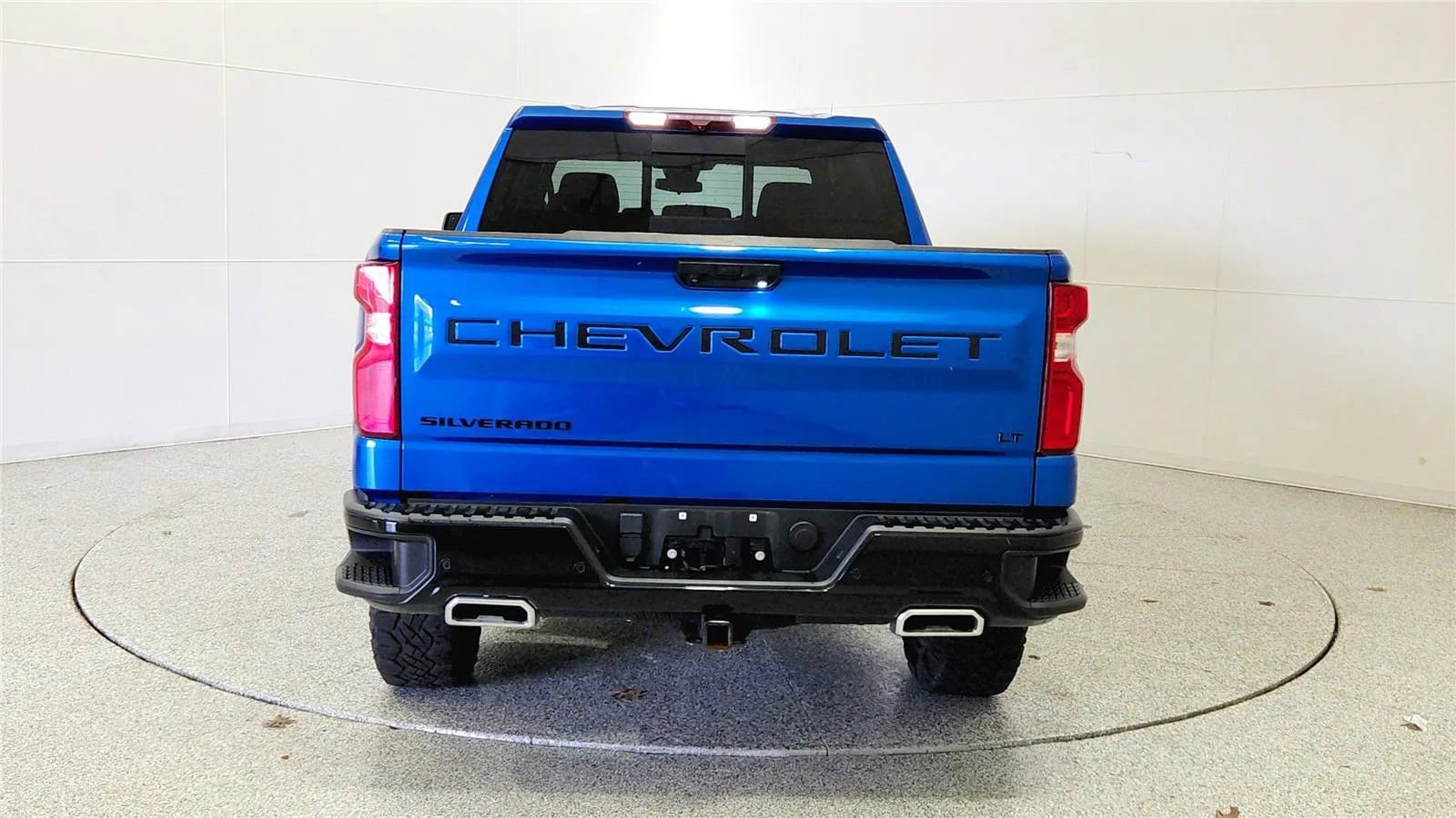 Used 2023 Chevrolet Silverado 1500 LT Trail Boss w/ LT Trail Boss Premium Package image 6