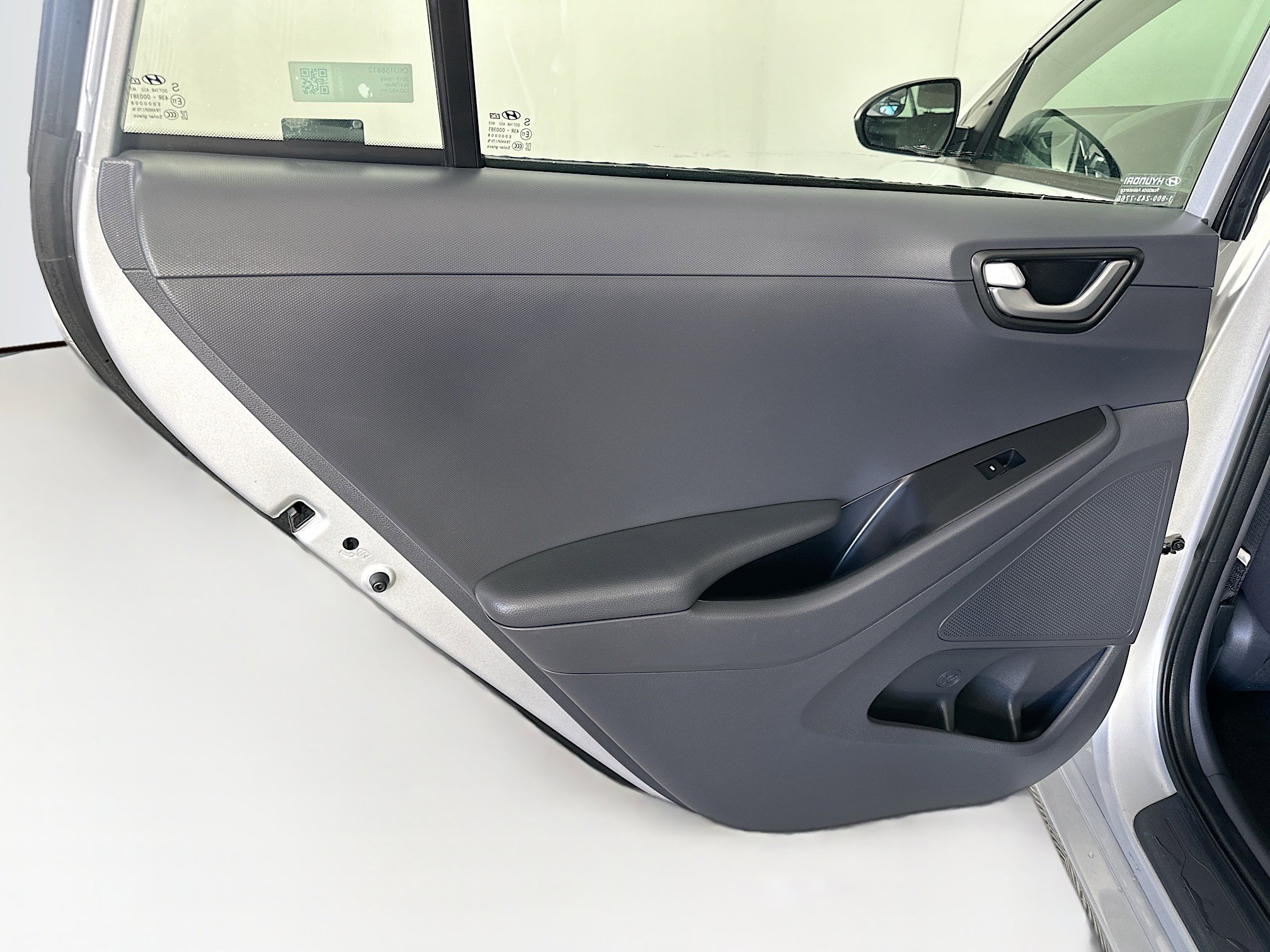 Used 2019 Hyundai Ioniq Blue image 24