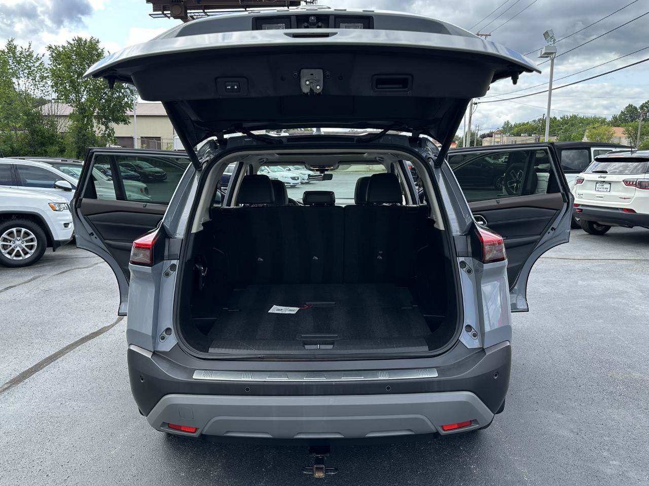 Used 2021 Nissan Rogue SL FWD image 36
