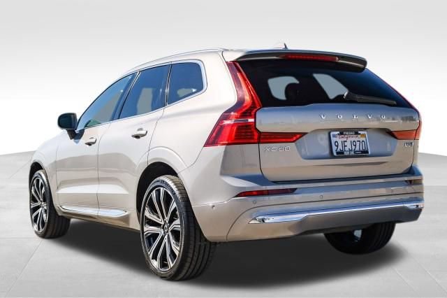 Used 2023 Volvo XC60 B5 Ultimate w/ Climate Package image 7