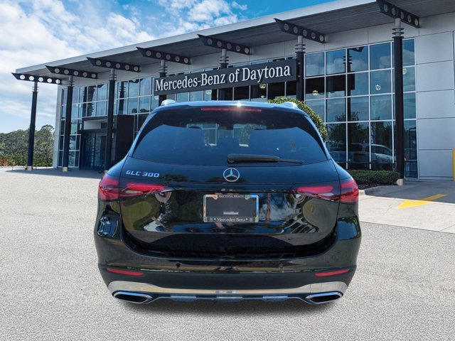Used 2026 Mercedes-Benz GLC 300 image 5